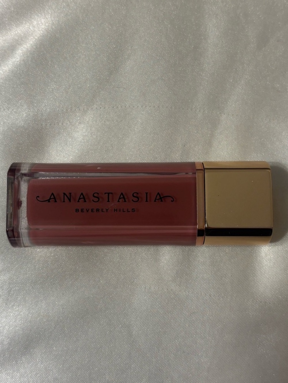 Anastasia Beverly Hills Velvet Liq. Lipstick -
Rosy Mauve